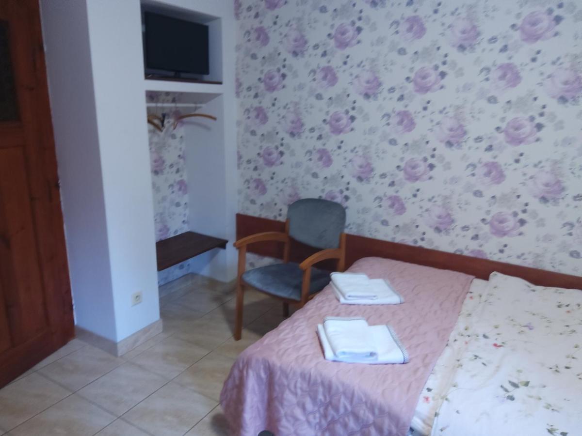 Pokoje Goscinne Sobieszow Jelenia Góra Exterior foto